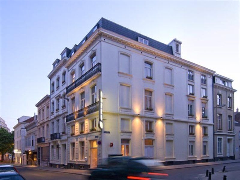 Zoom Hotel Brüssel Exterior foto